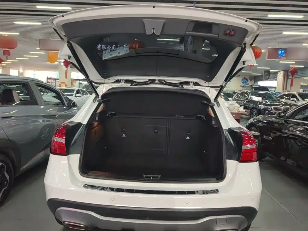 Mercedes-Benz GLA — фото 19
