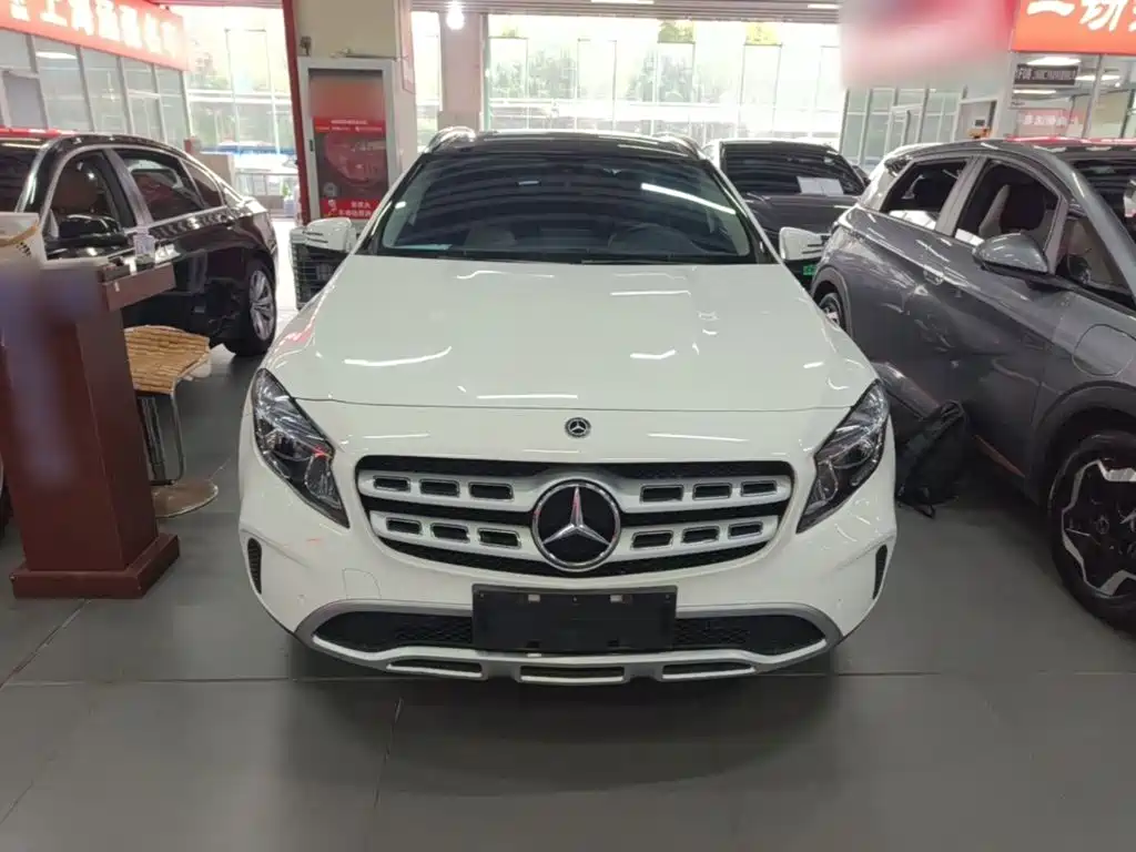 Mercedes-Benz GLA — фото 3
