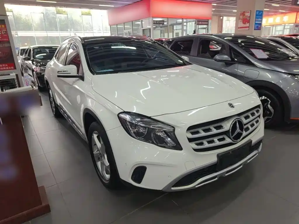 Mercedes-Benz GLA — фото 4