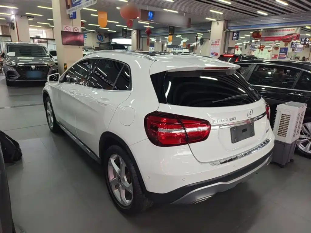 Mercedes-Benz GLA — фото 5
