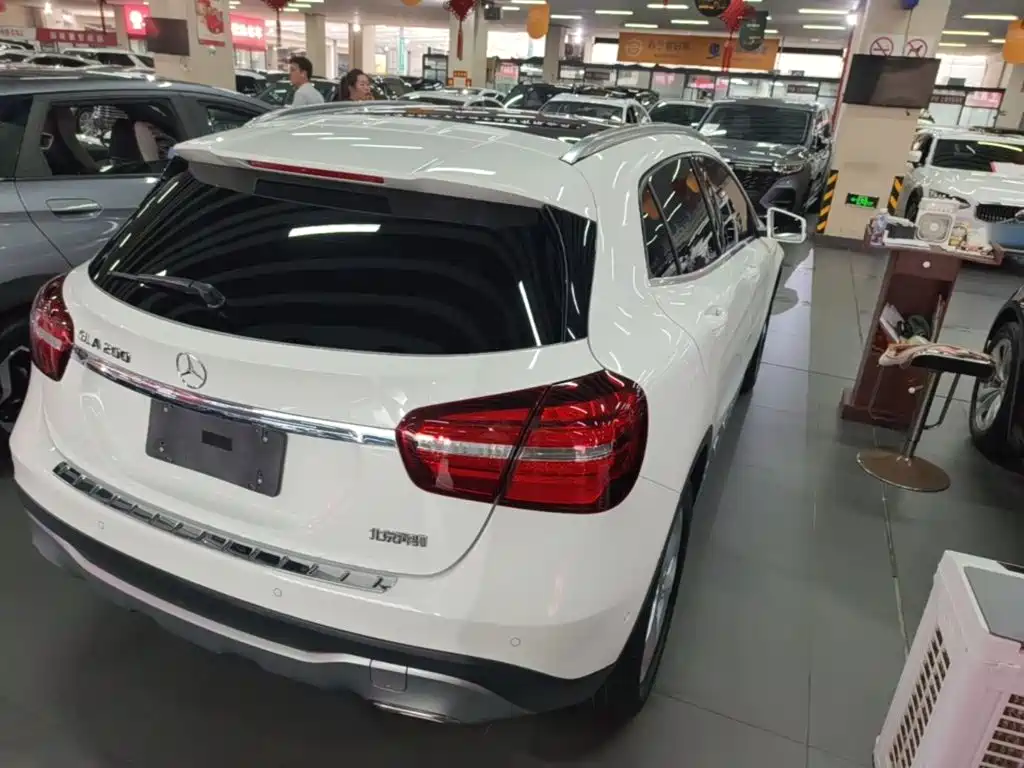 Mercedes-Benz GLA — фото 7