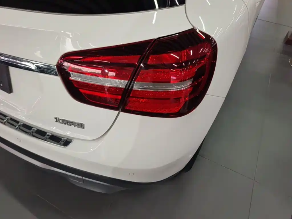 Mercedes-Benz GLA — фото 8