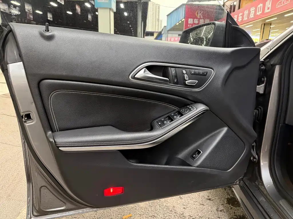 Mercedes-Benz CLA (Import) — фото 6