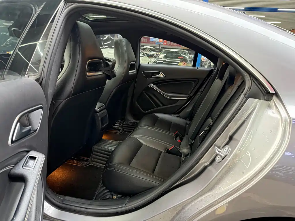 Mercedes-Benz CLA (Import) — фото 8