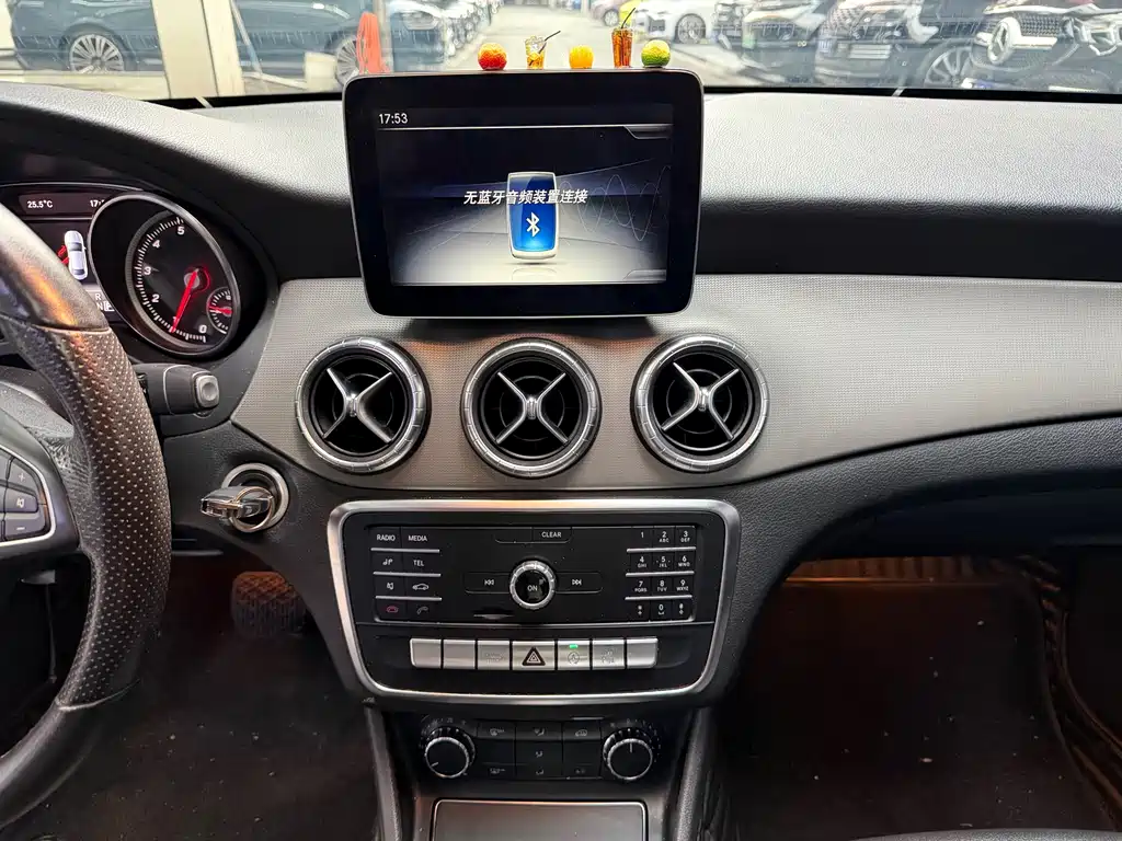 Mercedes-Benz CLA (Import) — фото 9