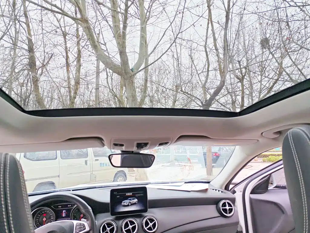 Mercedes-Benz GLA — фото 14