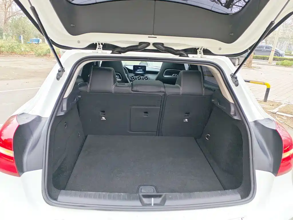 Mercedes-Benz GLA — фото 15