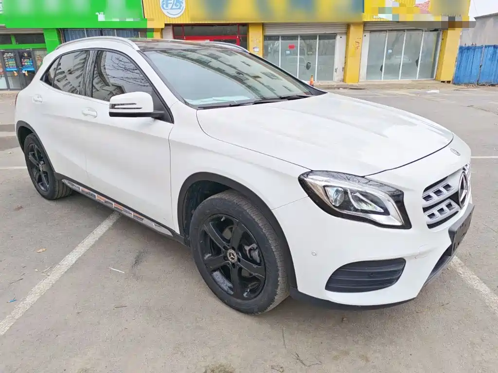 Mercedes-Benz GLA — фото 22