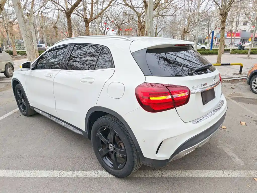 Mercedes-Benz GLA — фото 23