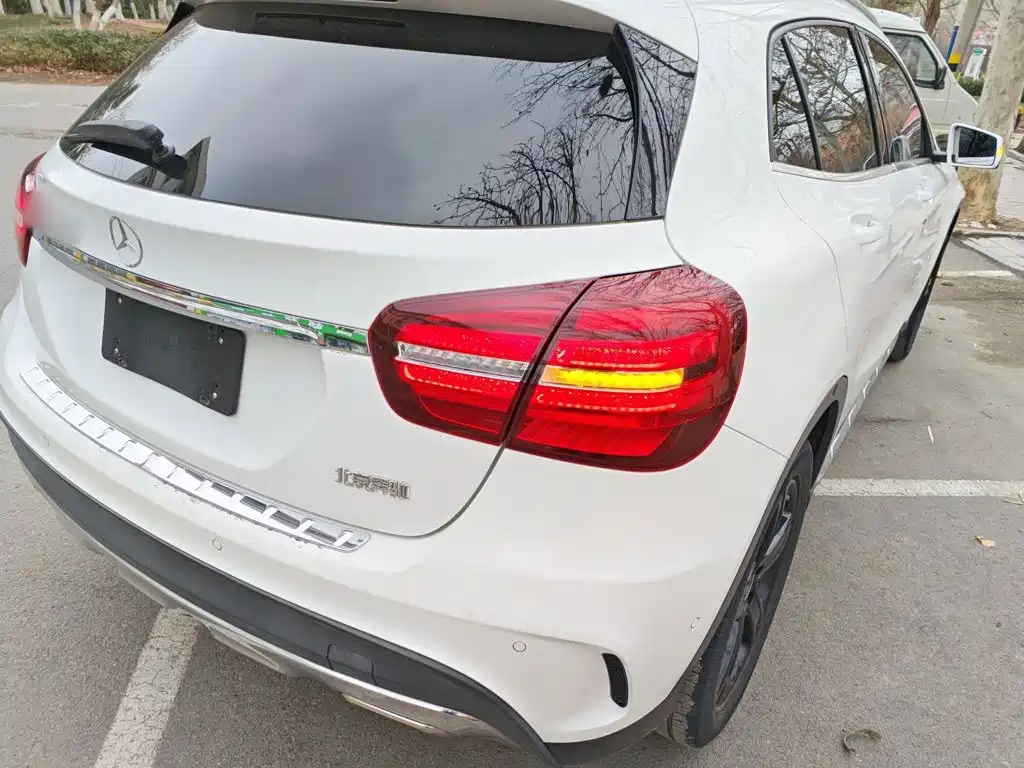 Mercedes-Benz GLA — фото 24