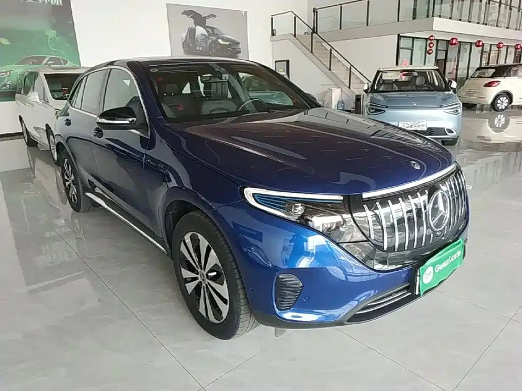 Mercedes-Benz EQC — фото 4