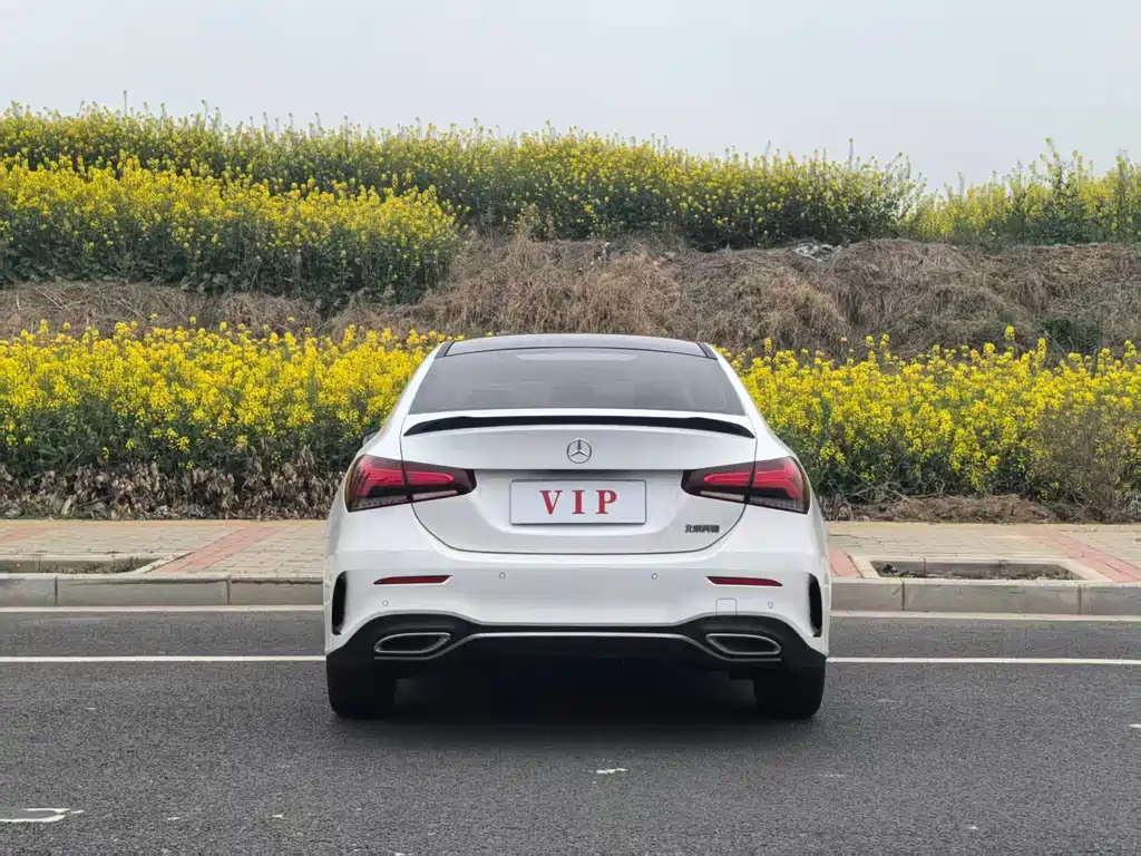 Mercedes-Benz A-Class — фото 8