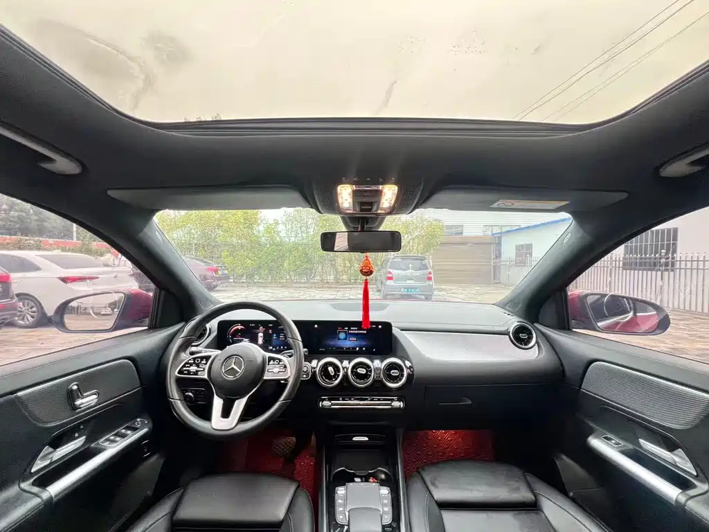 Mercedes-Benz GLA — фото 6