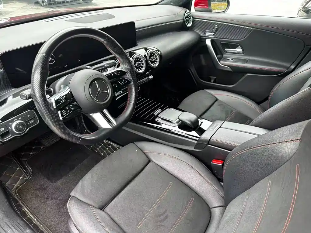 Mercedes-Benz A-Class — фото 14