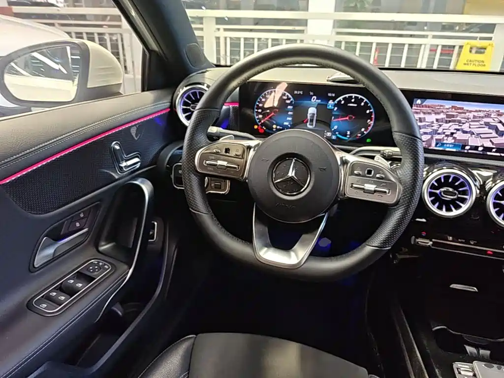 Mercedes-Benz A-Class — фото 11