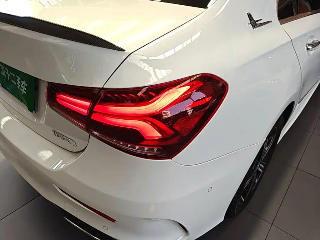 Mercedes-Benz A-Class — фото 8