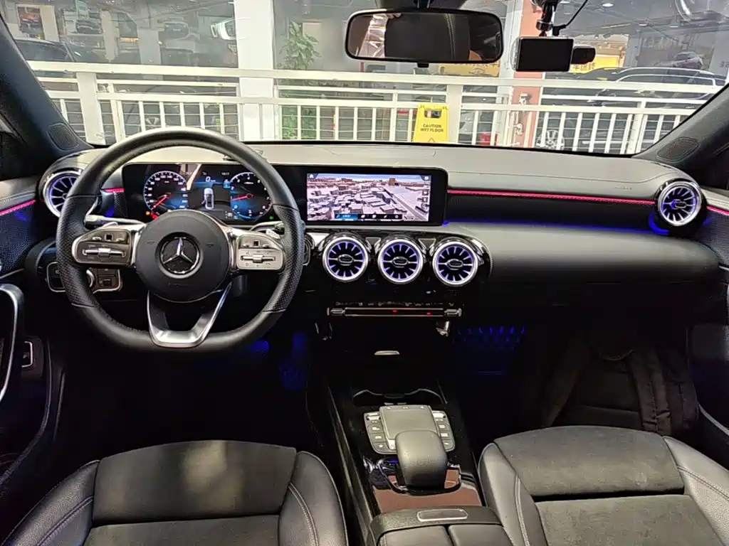 Mercedes-Benz A-Class — фото 10