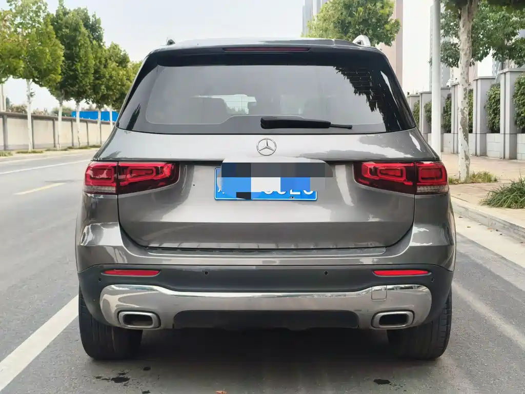 Mercedes-Benz GLB — фото 18