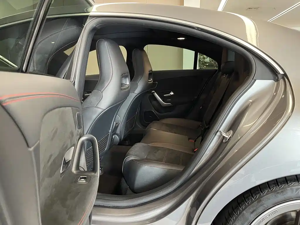 Mercedes-Benz CLA (Import) — фото 19