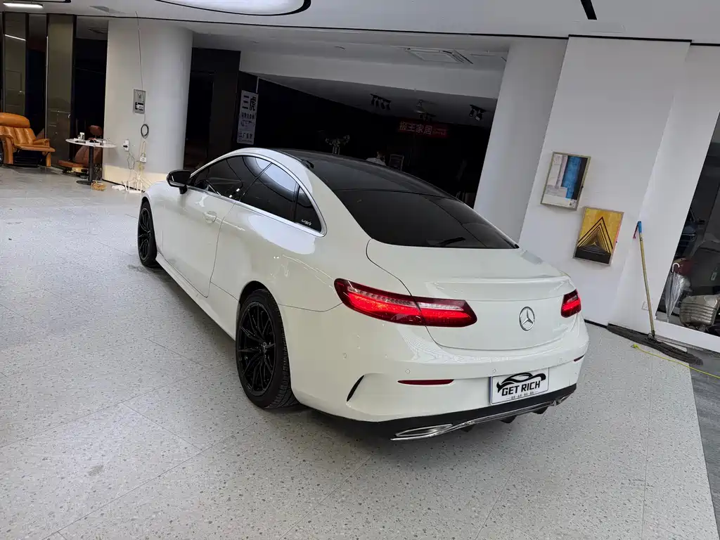 Mercedes-Benz E-Class (Import) — фото 4