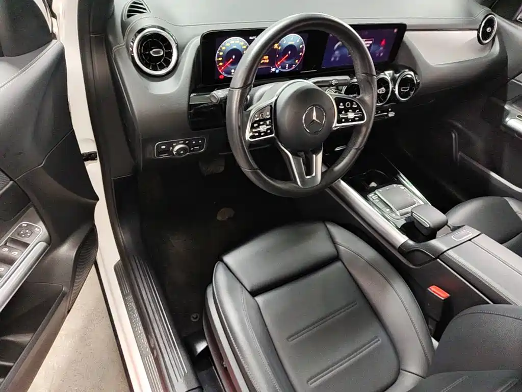 Mercedes-Benz GLA — фото 21