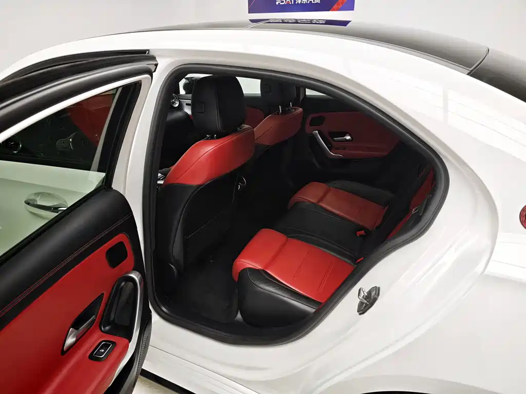 Mercedes-Benz A-Class AMG — фото 17