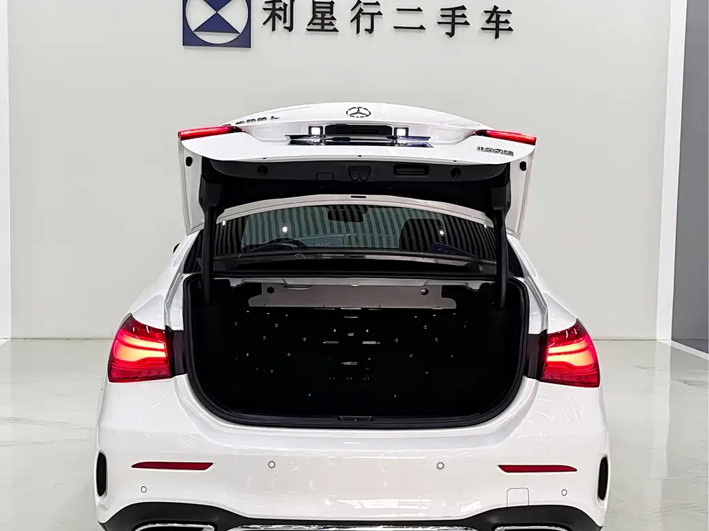 Mercedes-Benz A-Class — фото 11
