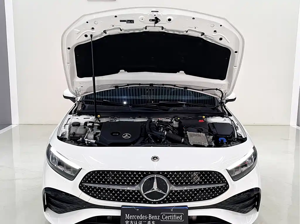 Mercedes-Benz A-Class — фото 14