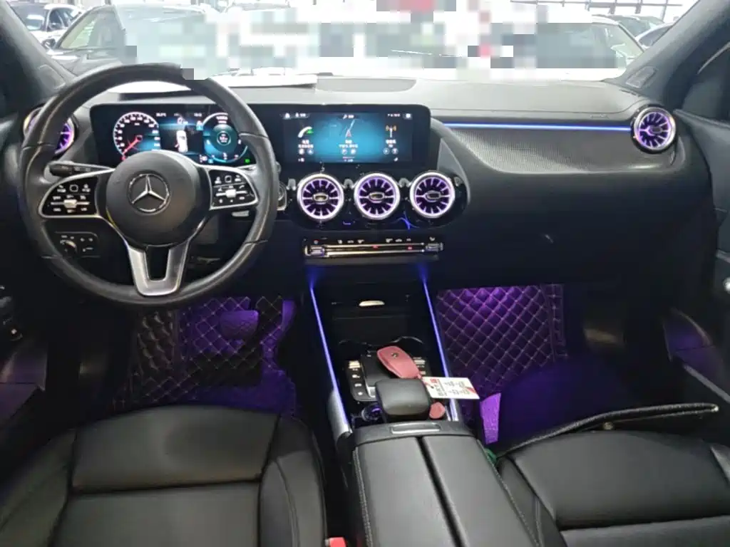 Mercedes-Benz GLA — фото 10