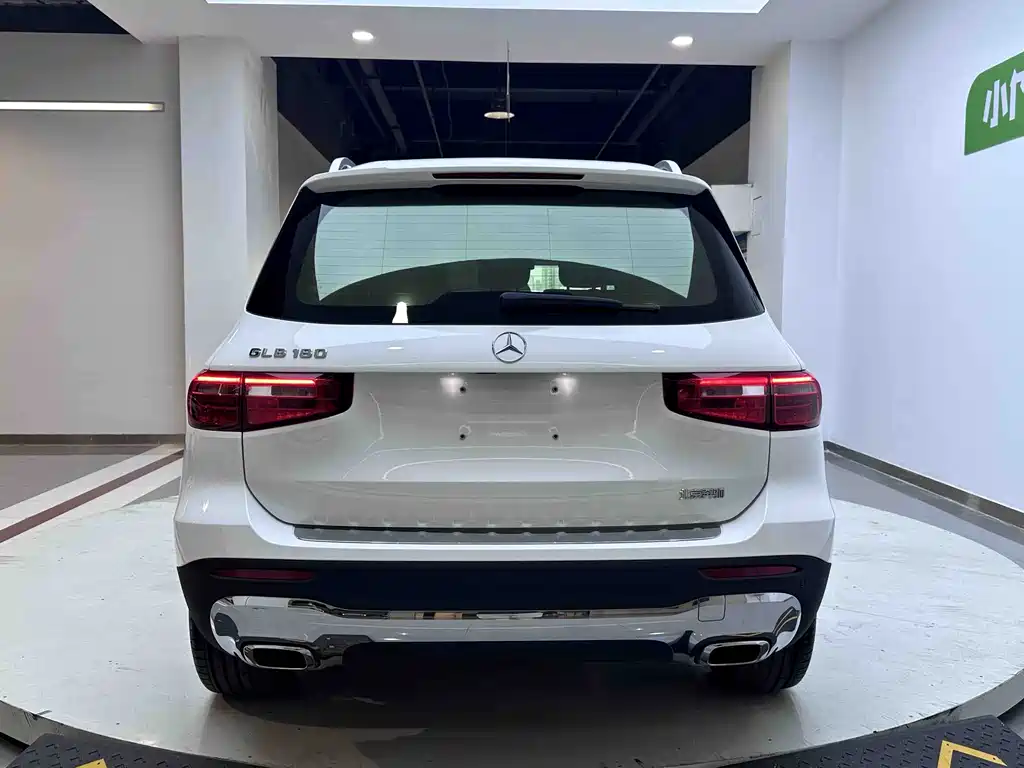 Mercedes-Benz GLB — фото 4