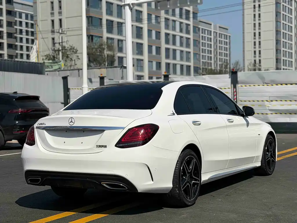 Mercedes-Benz C-Class — фото 14