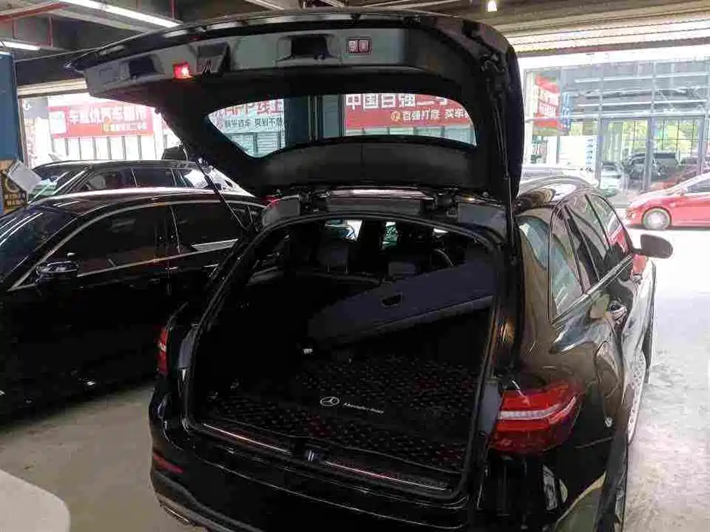 Mercedes-Benz GLC AMG — фото 6