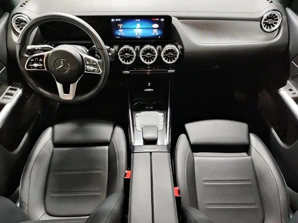 Mercedes-Benz GLA — фото 14
