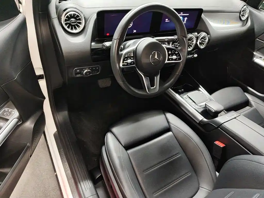 Mercedes-Benz GLA — фото 21