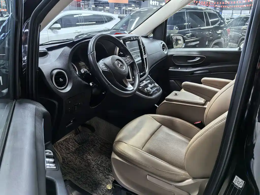 Mercedes-Benz Vito — фото 10
