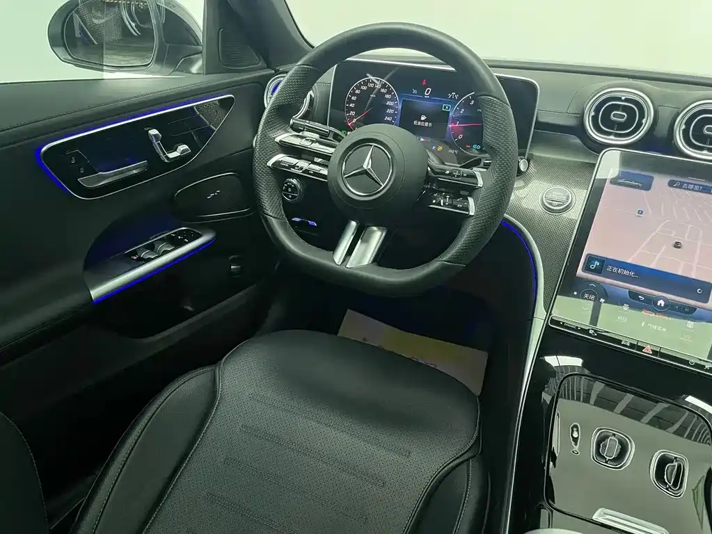 Mercedes-Benz C-Class — фото 10
