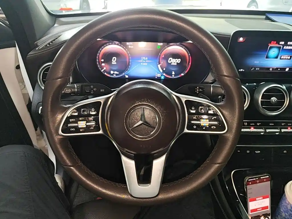 Mercedes-Benz GLC — фото 11