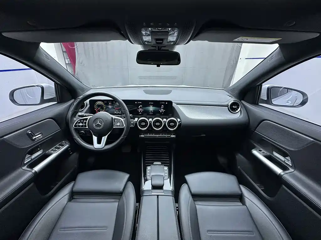 Mercedes-Benz GLA — фото 11