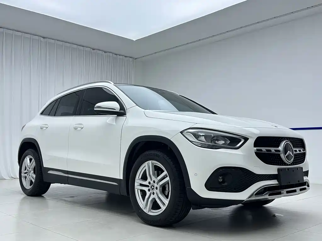 Mercedes-Benz GLA — фото 3
