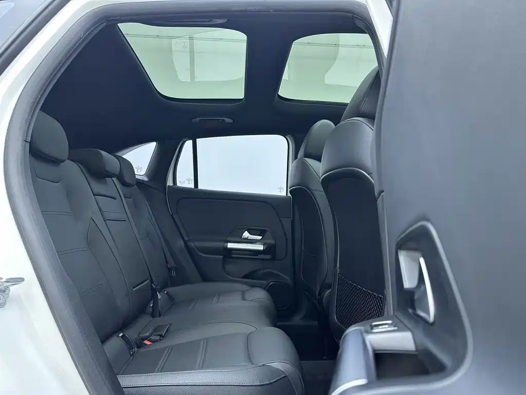 Mercedes-Benz GLA — фото 10