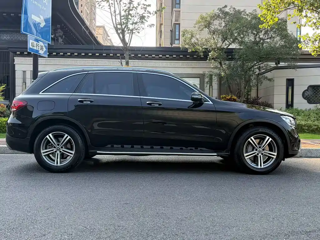 Mercedes-Benz GLC — фото 5