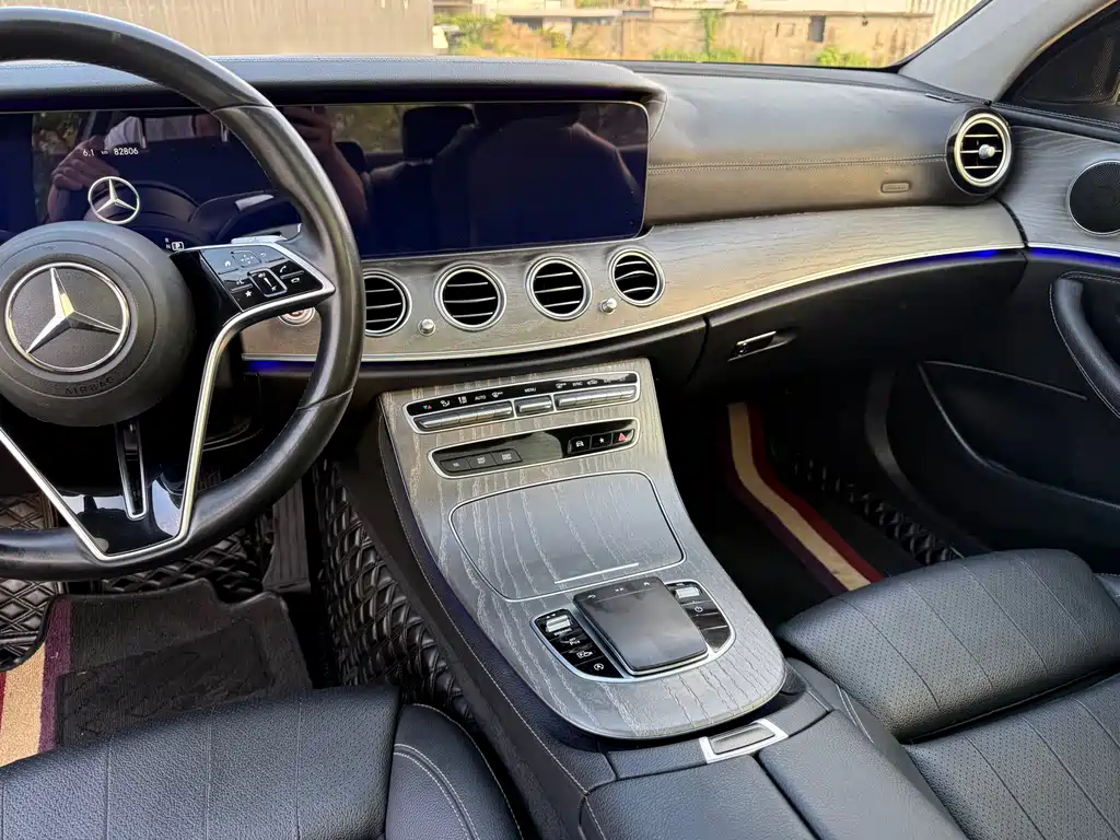 Mercedes-Benz E-Class — фото 11