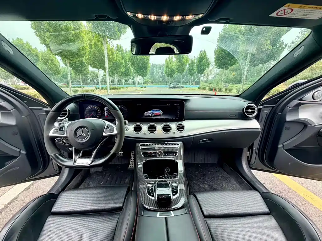 Mercedes-Benz E-Class AMG — фото 8