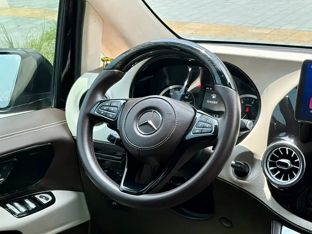 Mercedes-Benz Vito — фото 42