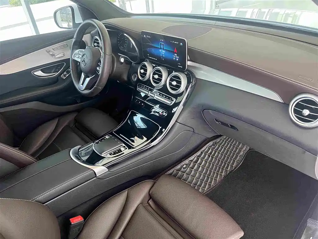 Mercedes-Benz GLC — фото 28