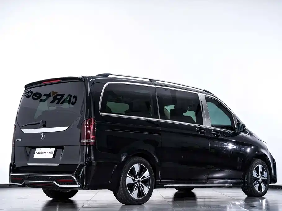 Mercedes-Benz V-Class — фото 6