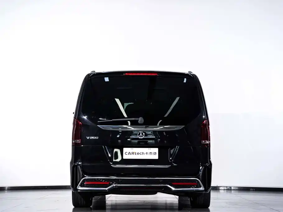 Mercedes-Benz V-Class — фото 7