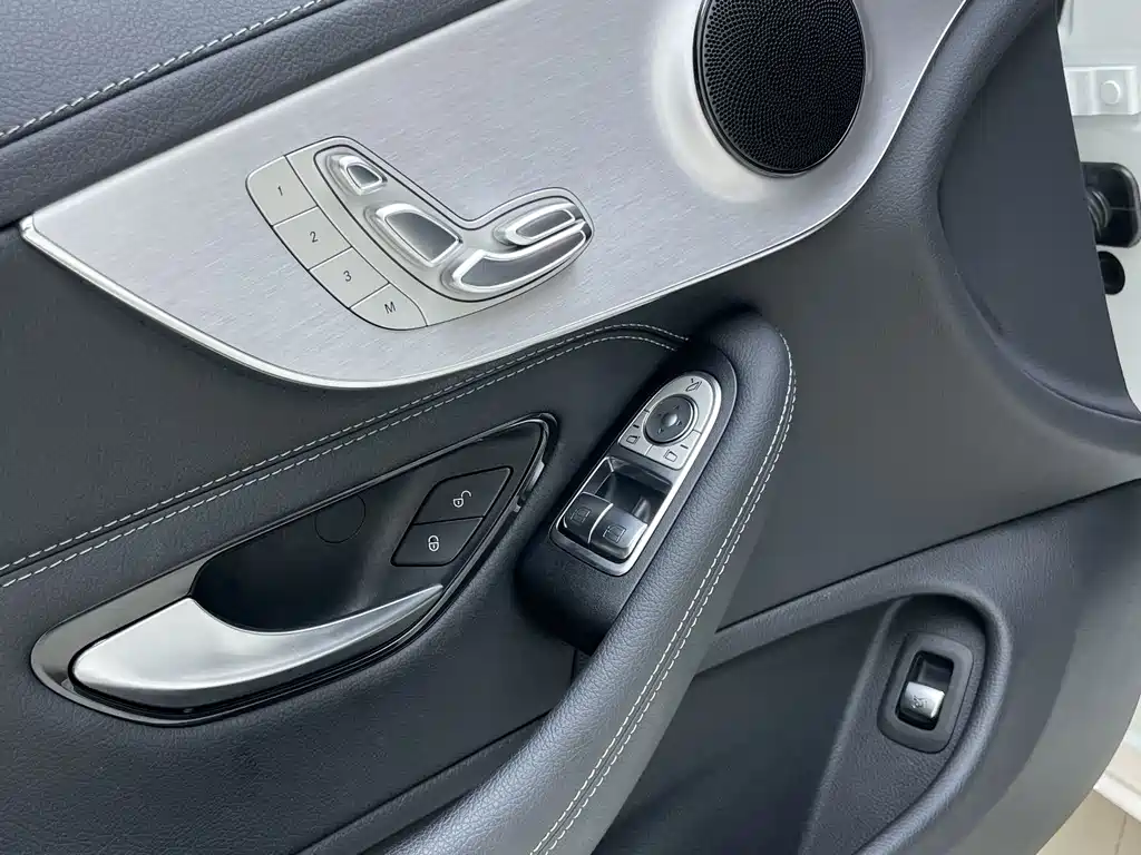 Mercedes-Benz C-Class (Import) — фото 17