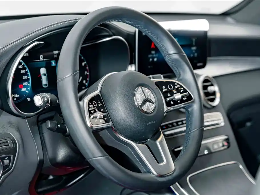 Mercedes-Benz GLC Coupe — фото 9