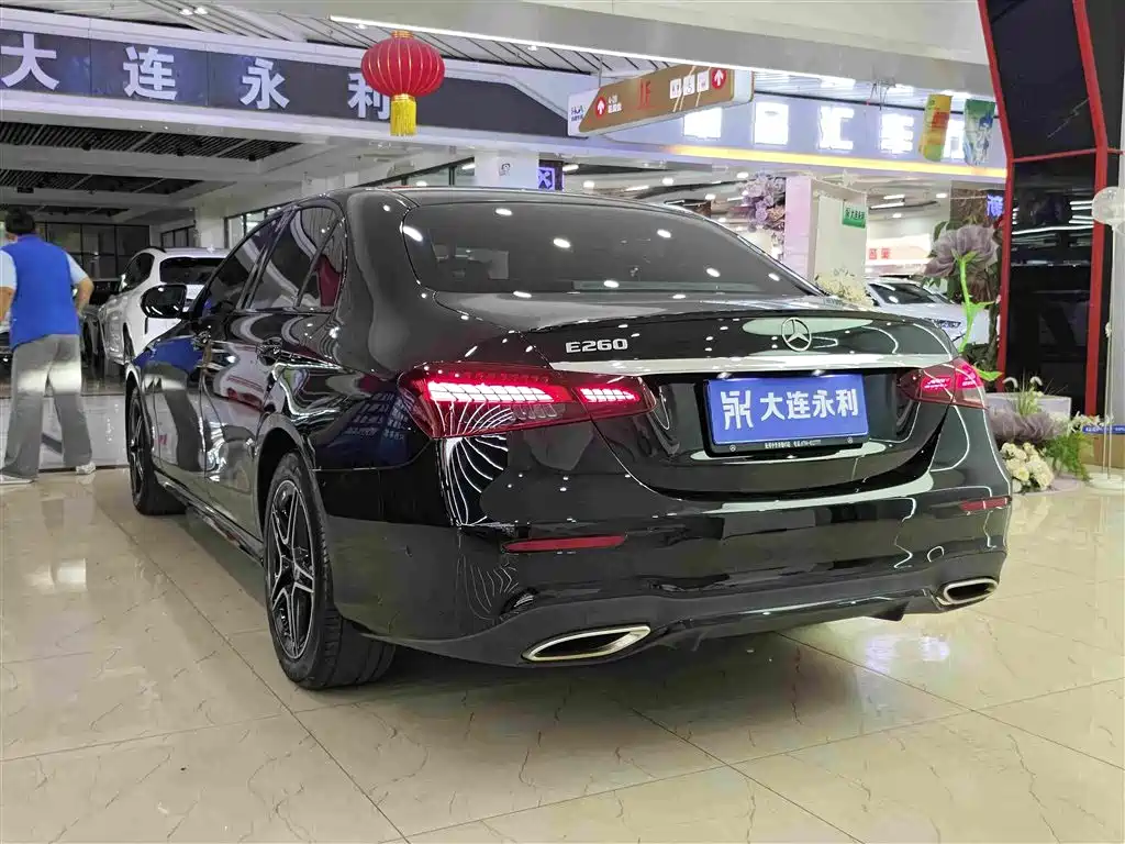 Mercedes-Benz E-Class (Import) — фото 18